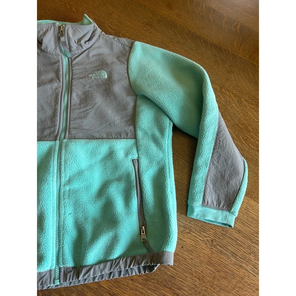 The North Face Girls' Fleece Zip-Up Jacket –‎ Size Large (14/16)